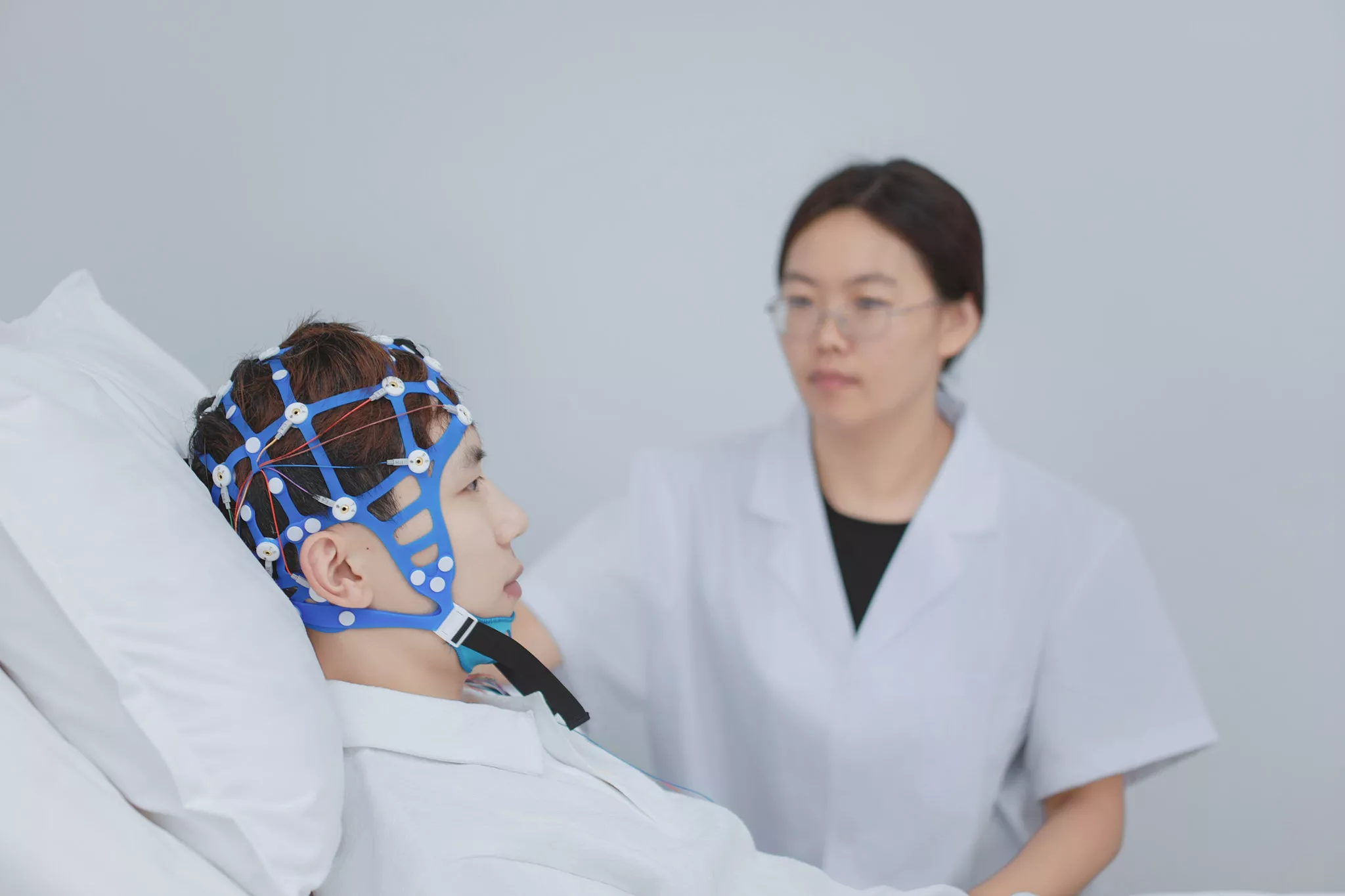 Tenocom Official Site | Reliable EEG Cap Solutions