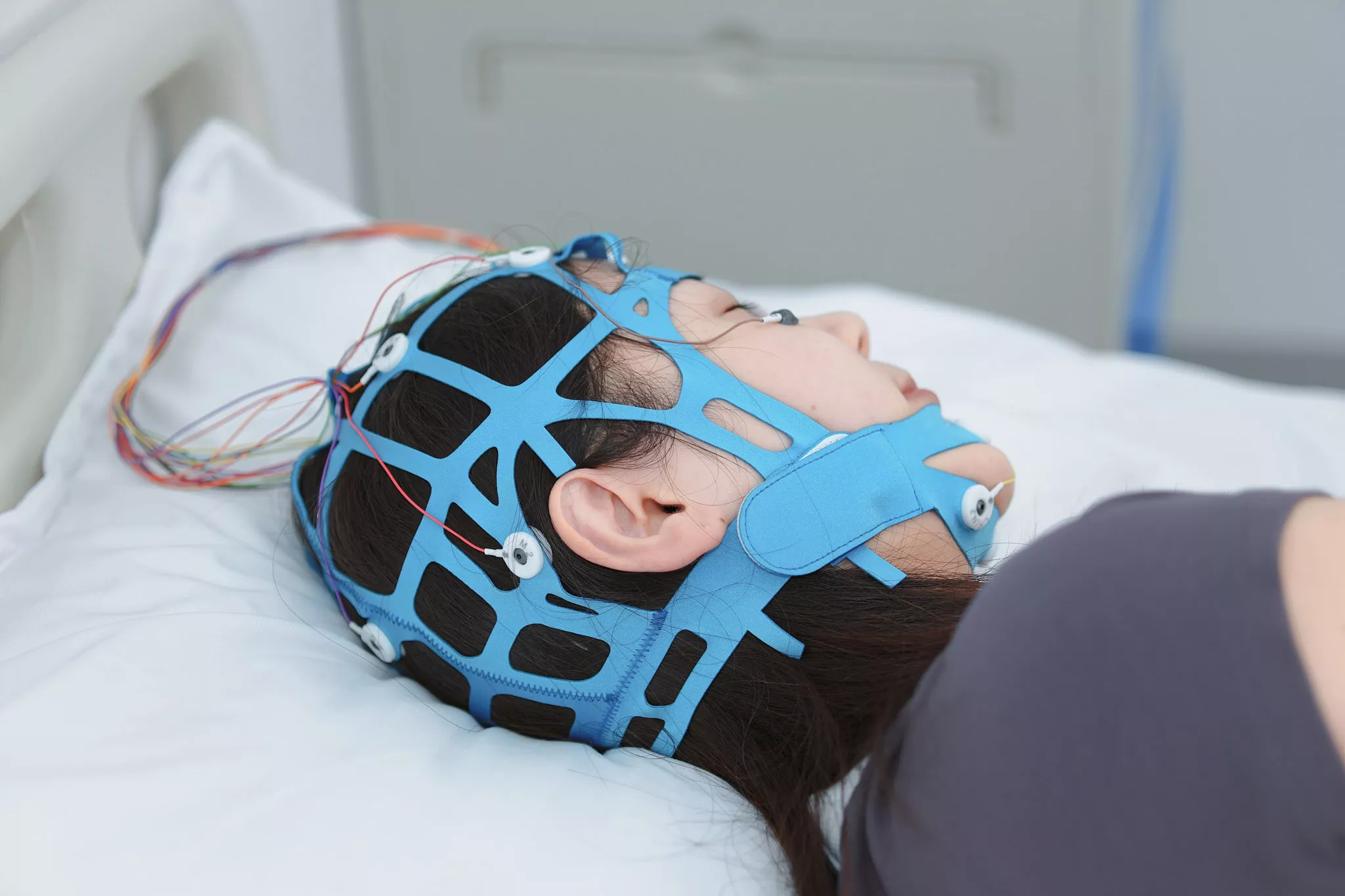 Tenocom Official Site | Reliable EEG Cap Solutions