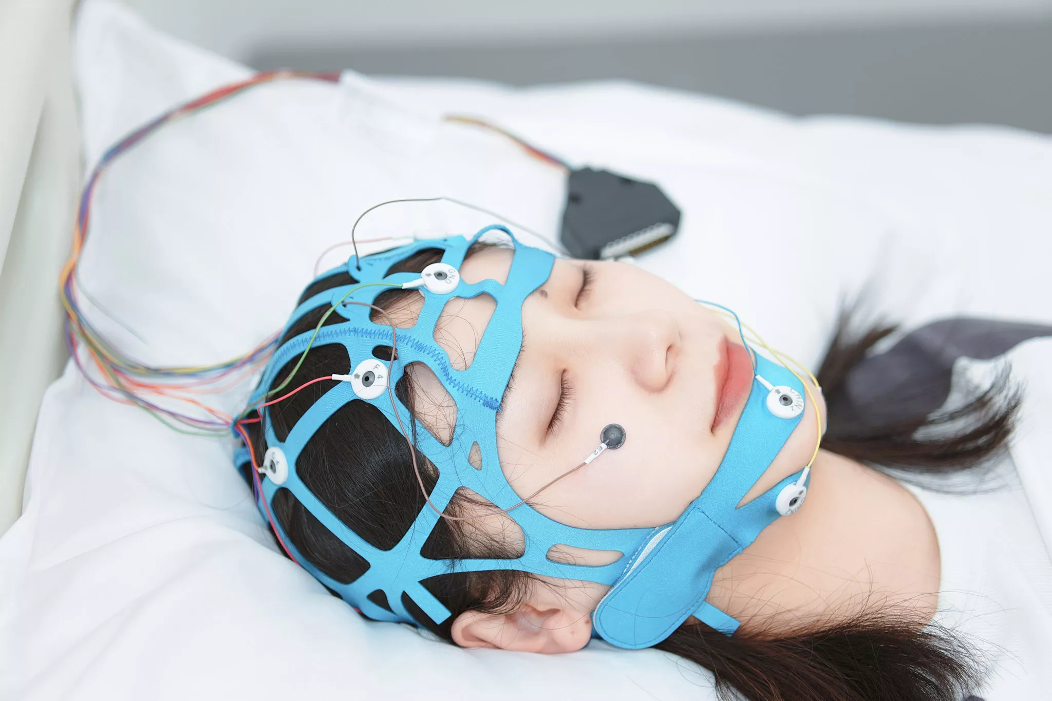 Tenocom Official Site | Reliable EEG Cap Solutions